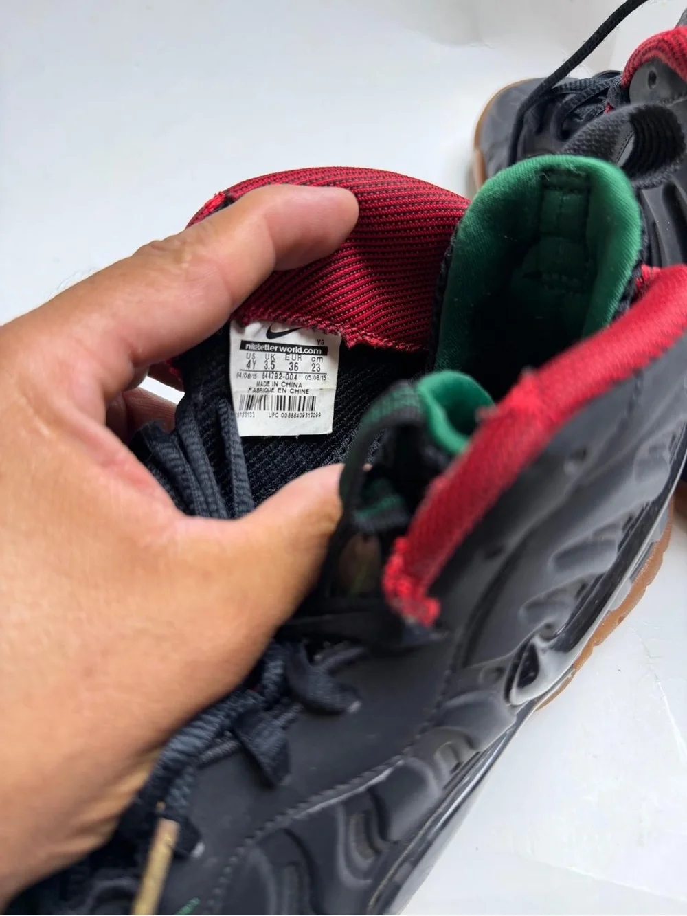 Nike smooth accents add